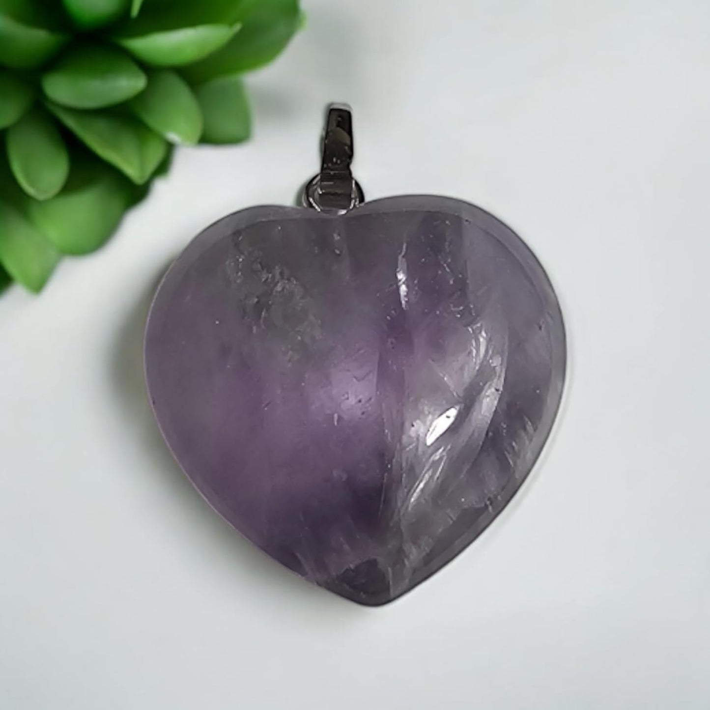 Ciondolo in pietra naturale - Forma di cuore con occhiello per catena - Pietre naturali, Ciondolo elegante - Zen, Equilibrio, Armonia - Gioielli ideali, universali (Ametista 25 mm)