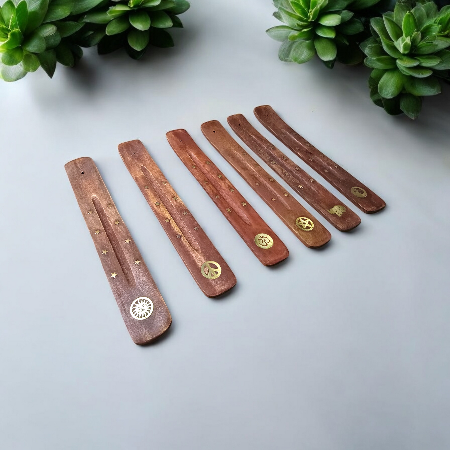 Portaincenso in legno Om – Risveglio spirituale e meditazione